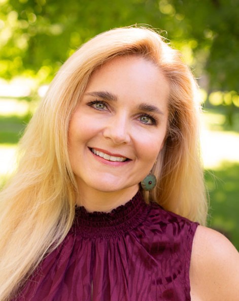 Paige Bartley, LCSW practices Licensed Clinical Social Worker in Hinsdale and Oak Park