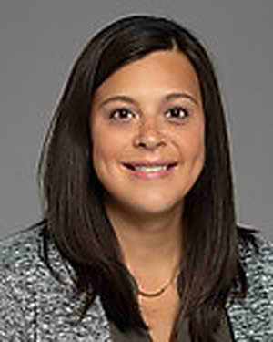 Veronica Yeung, NP practices Womens Health Care Nurse Practitioner in Chicago and Oak Park
