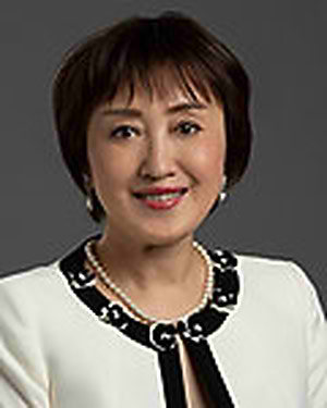 Hong Wu, MD practices Physical Medicine and Rehabilitation and Pain Medicine in Chicago, Oak Brook, and Oak Park
