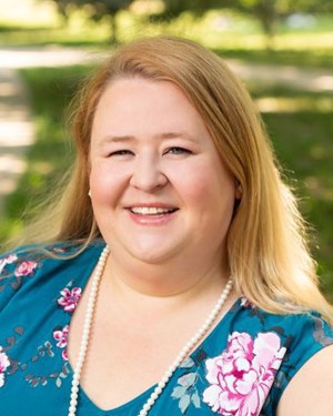 Sarah J. Bennett, LCPC practices Licensed Clinical Professional Counselor in Elmhurst