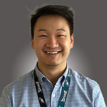 Sheng Si, MD practices Internal Medicine-Pulmonary Disease and Internal Medicine-Critical Care Medicine in Cambridge