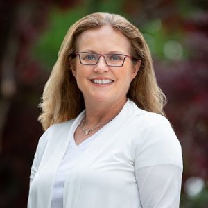 Helen A. Raynham, MD practices Dermatology and Internal Medicine in Arlington