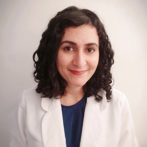 Hamna Umar, MD practices Internal Medicine in Cambridge