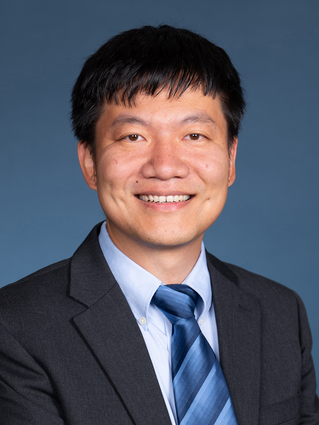 Leon Y Zheng, MD, PhD practices Pathology and Transfusion Medicine in Marlborough and Worcester