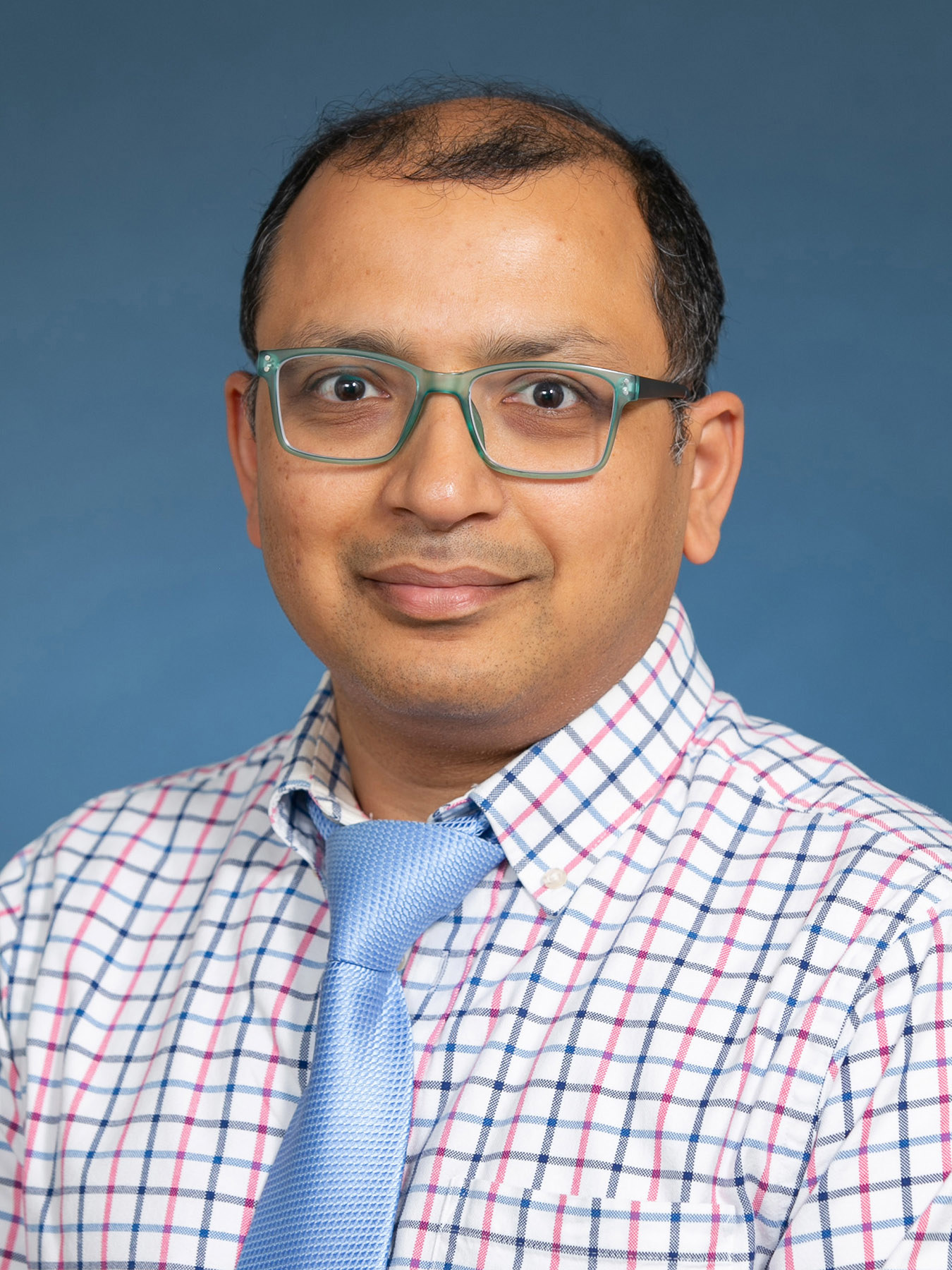 Ashish Singh, MD practices Internal Medicine, Primary Care, and Family Medicine in Worcester